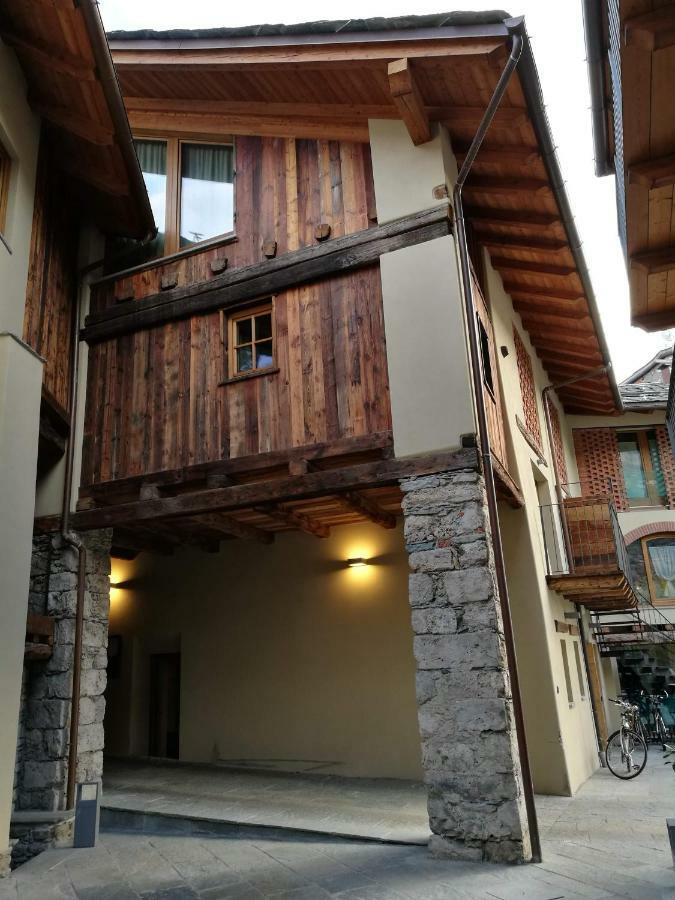 L'Atelier Du Temps - Les Greniers Appartements อาออสตา ภายนอก รูปภาพ